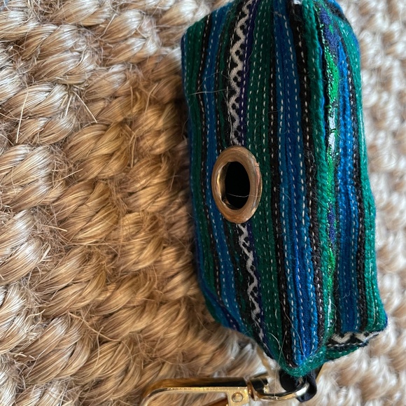 Noonday Collection Small Woven Pouch Made in Vietnam - Picture 3 of 4